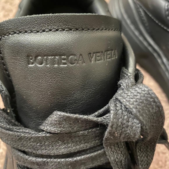 Bottega Veneta leather sneakers - Picture 6 of 9